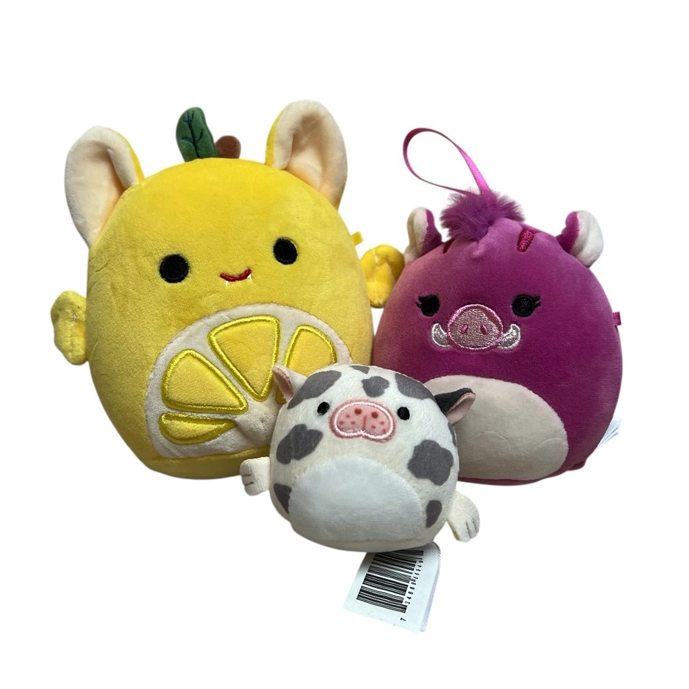 Squishmallows Yalitza the Yellow Lemon Fruit Bat